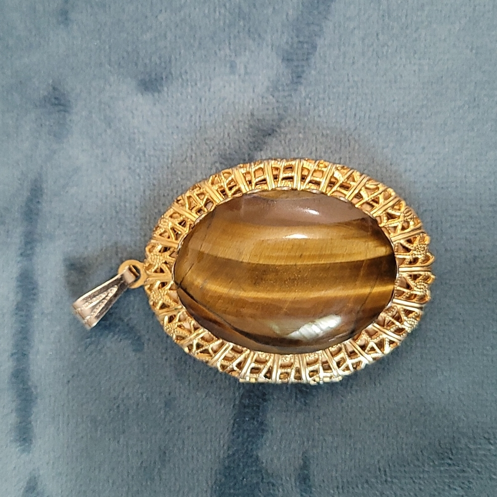 Tiger eye locket & pendant